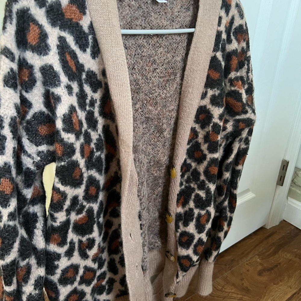 Leopard print cardigan!